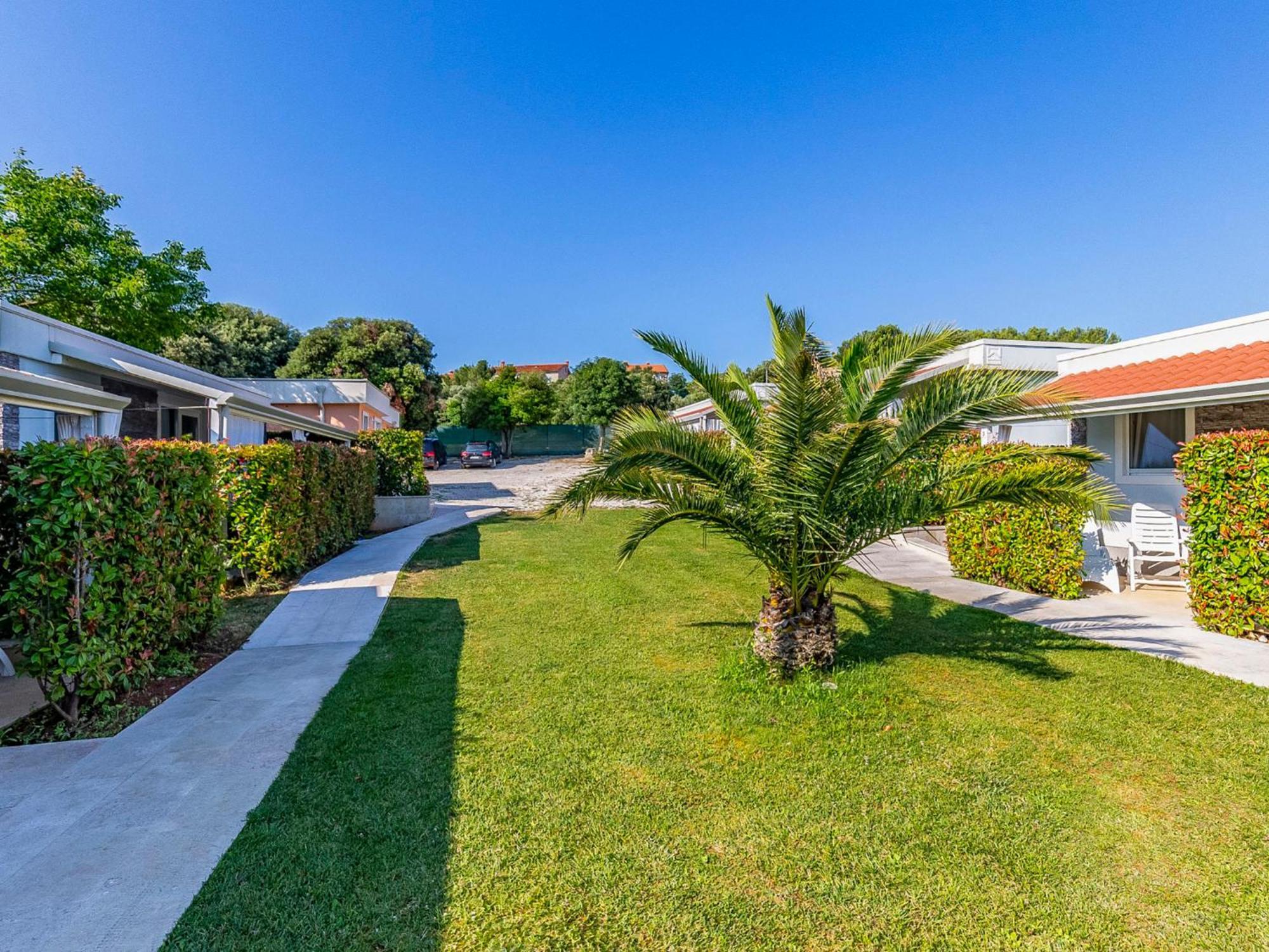 Superior-5 By Interhome Pula